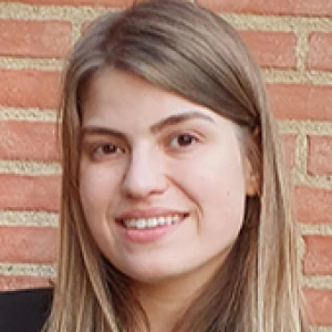 Παπαστεργίου Ραφαέλα - Καθηγήτρια Νεοελληνικής Λογοτεχνίας στο instateacher.gr