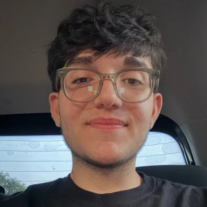 Γιοβάνης Άγγελος - Καθηγητής Έκθεσης στο instateacher.gr