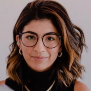  Καραγιάννη Γεωργία - Καθηγήτρια Marketing στο instateacher.gr