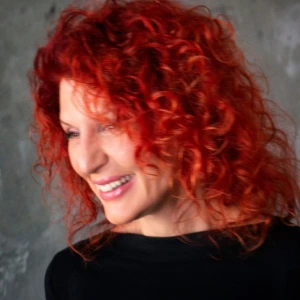 Γούναρη Κατερίνα - Καθηγήτρια Ψηφιακών Επικοινωνιών στο instateacher.gr