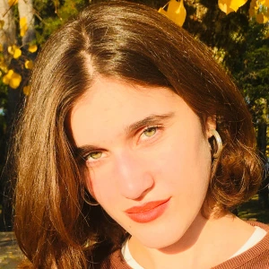 Καλομοίρη Eρατώ - Καθηγήτρια Αγγλικών στο instateacher.gr