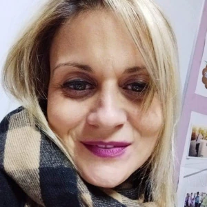 Τζιβρά Αννίτα  - Καθηγήτρια Αγγλικών στο instateacher.gr