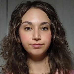 Εγγλέζου Κορίνα - Καθηγήτρια Αγγλικών στο instateacher.gr