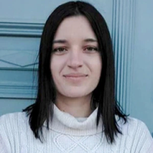 Πατεράκη Νίκη - Καθηγήτρια Νέων Ελληνικών στο instateacher.gr