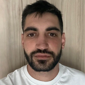 Δαβράδος Γιάννης - Καθηγητής Δημοτικού στο instateacher.gr