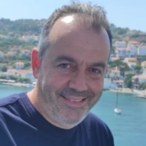 Σιώχος Γεώργιος - Καθηγητής Γερμανικών στο instateacher.gr