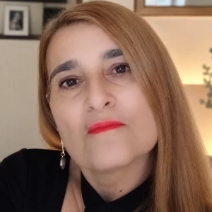 Γελαδά Αδαμαντία - Καθηγήτρια Ελληνικών σε ξένους στο instateacher.gr