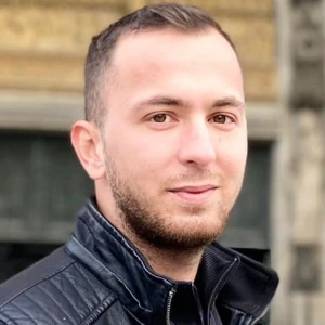 Πατρίκας Αντώνιος - Καθηγητής Έκθεσης στο instateacher.gr