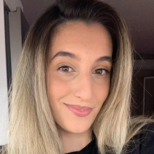 Σαλβάνου Αγαθή - Καθηγήτρια Νέων Ελληνικών στο instateacher.gr