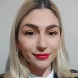 Αλεξιάδου Δέσποινα - Καθηγήτρια Γερμανικών στο instateacher.gr