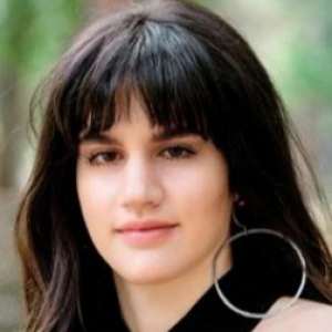 Καλλιώρα Φωτεινή - Καθηγήτρια Έκθεσης στο instateacher.gr