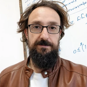 Σιάμος Σπύρος - Δάσκαλος Διαλογισμού στο instateacher.gr