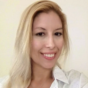 Xριστίνα - Καθηγήτρια Νέων Ελληνικών στο instateacher.gr