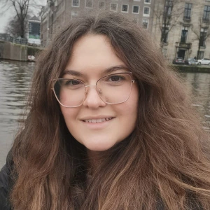 Ναούμ Δέσποινα - Καθηγήτρια Νέων Ελληνικών στο instateacher.gr