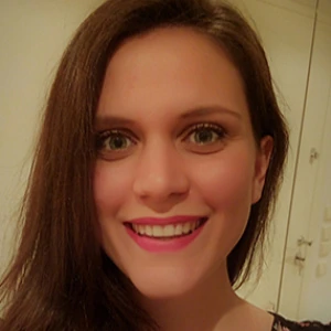 Γλύμπη Εβελίνα - Καθηγήτρια Αρχαίων Ελληνικών στο instateacher.gr