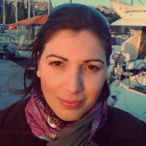 Καμπέρη Μαρία - Καθηγήτρια ΑΟΘ (Οικονομικής Θεωρίας) στο instateacher.gr