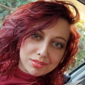 Τσιάρα Δήμητρα - Καθηγήτρια Αγγλικών στο instateacher.gr