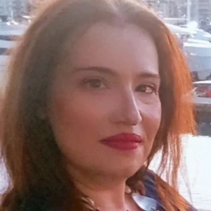 Αγγελική Λ. - Καθηγήτρια Αγγλικών στο instateacher.gr