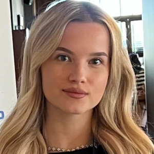 Κολοβούρη Ευγενία - Καθηγήτρια Μαθηματικών στο instateacher.gr