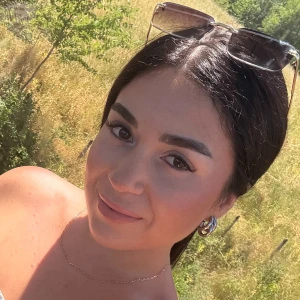 Χαϊντινάι Πέρσα - Καθηγήτρια Μαθηματικών στο instateacher.gr