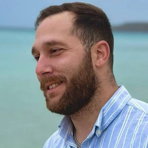 Καρακούσης Ευάγγελος - Καθηγητής ΑΟΘ (Οικονομικής Θεωρίας) στο instateacher.gr