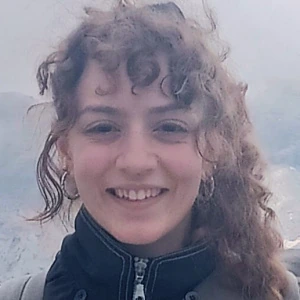 Μαγκλάρα Μυρτώ - Καθηγήτρια Φυσικής στο instateacher.gr