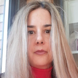 Παπαγεωργίου Ιφιγένεια - Καθηγήτρια Αγγλικών στο instateacher.gr