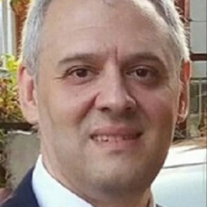 Γεωργιάδης Θοδωρής - Καθηγητής Πολιτικής Θεωρίας στο instateacher.gr