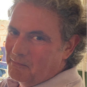 Στεφανάτος Κωνσταντίνος - Καθηγητής Χημείας στο instateacher.gr