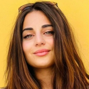 Κωσταρά Ίρις - Καθηγήτρια Ισπανικών στο instateacher.gr