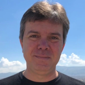 Ναυπλιώτης Μιχάλης - Καθηγητής ChatGPT στο instateacher.gr