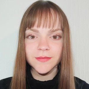 Τσιώλη Ευαγγελία - Καθηγήτρια Αγγλικών στο instateacher.gr