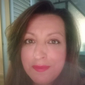 Θεοφυλακτίδου Χρύσα - Καθηγήτρια Νεοελληνικής Λογοτεχνίας στο instateacher.gr