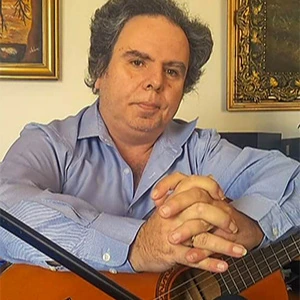 Παντελάκης Εμμανουήλ - Δάσκαλος Ακουστικής Κιθάρας στο instateacher.gr
