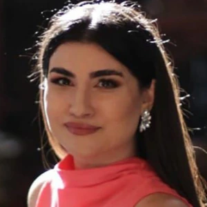 Φελεκίδου Ελένη - Καθηγήτρια Αγγλικών στο instateacher.gr