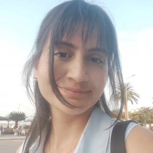 Κοσμίδου Στέλλα - Καθηγήτρια Αγγλικών στο instateacher.gr