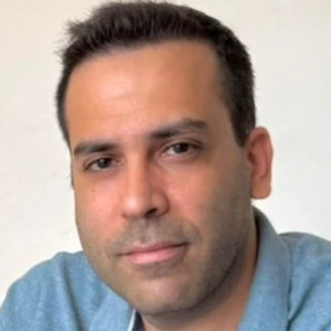 Ζώτος Χρήστος - Καθηγητής Ανάλυσης Παλινδρόμησης στο instateacher.gr