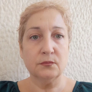 Λάσκαρη Έφη  - Δασκάλα Ελεύθερου Σχεδίου στο instateacher.gr