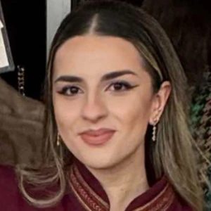 Δαυίδ Έλενα - Καθηγήτρια Νέων Ελληνικών στο instateacher.gr