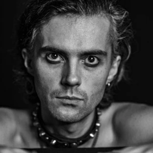 Theo Nt - Δάσκαλος Μουσικής Θεωρίας στο instateacher.gr