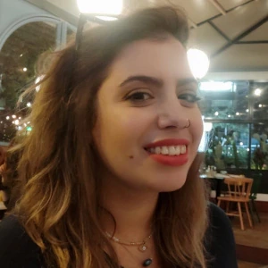 Μπετσιθέμη Όλγα - Καθηγήτρια Μαθηματικών στο instateacher.gr