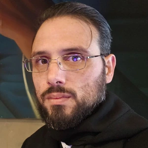 Σαράντος Δημήτρης - Καθηγητής SPSS στο instateacher.gr