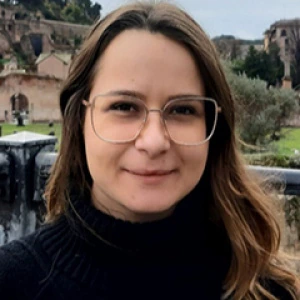 Νταούκα Θωμαή - Καθηγήτρια Ιστορίας στο instateacher.gr