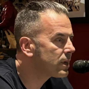 Στραγαλινός Απόστολος - Καθηγητής Γερμανικών στο instateacher.gr