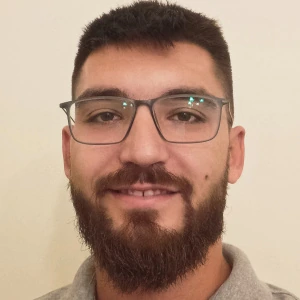 Κοτροκόης Γεράσιμος - Καθηγητής Αρχαίων Ελληνικών από Μετάφραση στο instateacher.gr