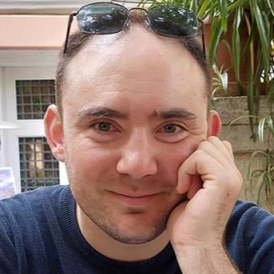 Αναγνωστόπουλος Γιώργος - Δάσκαλος Κιθάρας στο instateacher.gr