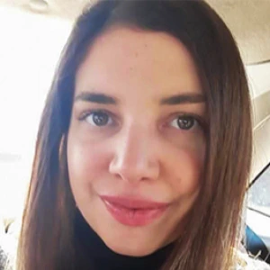 Παυλούνη Στέλλα - Καθηγήτρια Μαθηματικών στο instateacher.gr