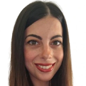 Τσιώλη Χρύσα - Καθηγήτρια Μαθηματικών στο instateacher.gr