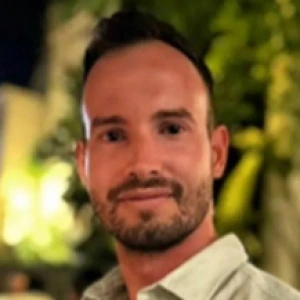 Βουτσογιαννάκης Μιχάλης - Καθηγητής Φυσικής στο instateacher.gr