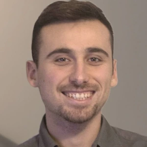 Μέτσαϊ Κλίσιο - Καθηγητής Αγγλικών στο instateacher.gr